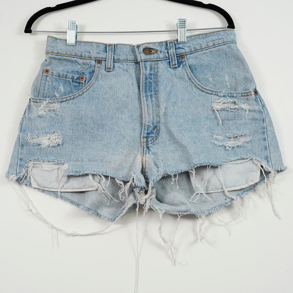 Vintage Levi’s 560 Cut-Off Denim Shorts Light Wash Made in USA 30” by Petros - Picture 1 of 12